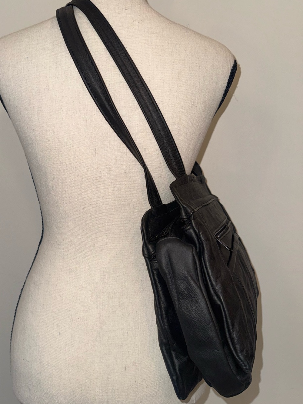 Vintage Soft Black Leather Shoulder Bag Multi Pocket Organizer Purse Boho Y2K - Picture 5 of 8
